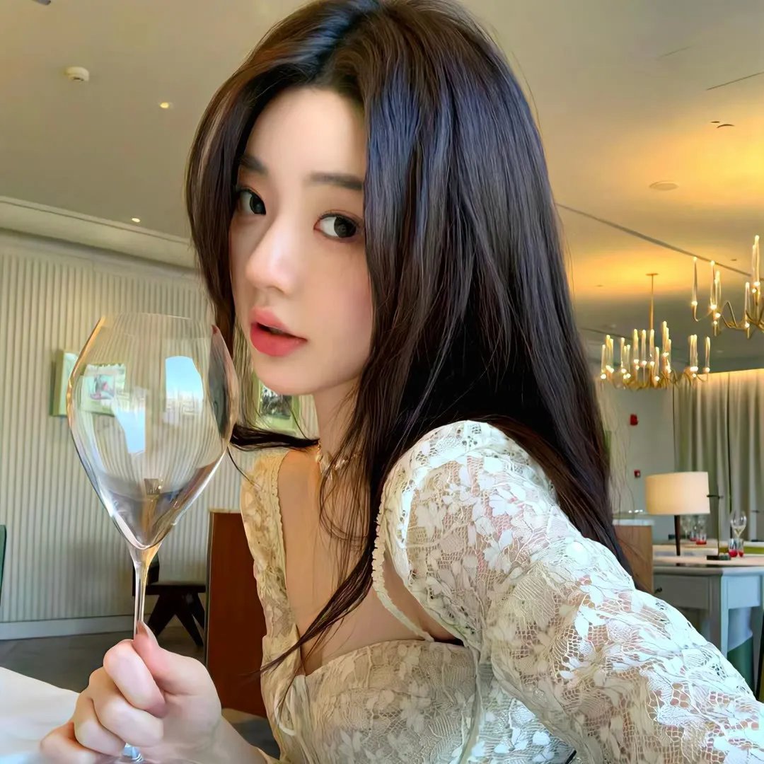 散去前尘踏春朝